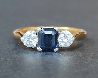 Art Deco Style Vintage 18ct Gold Sapphire Diamond Ring