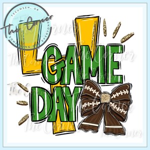 Puede incluir: Gráfico verde y amarillo con las palabras "GAME DAY" y un lazo marrón con costuras de fútbol. El gráfico tiene un efecto de brillo.