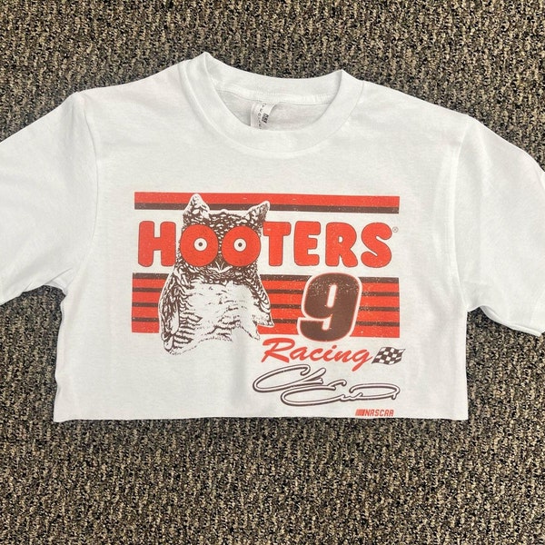 Hooters racing 9 cropped top shirt