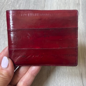 Burgundy Red Men&#39;s Classic EEL Skin Leather Wallet