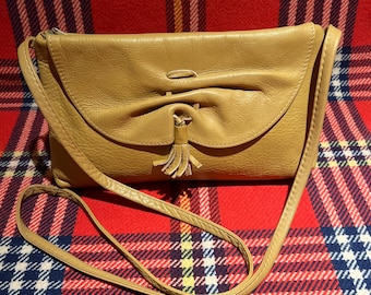 Learthercraft Vintage Beige Tan Soft Shoulder Crossbody Bag