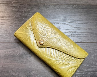 Womens Green Embossed Leather Wallet
