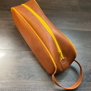 Sac à chaussures rétro vinyle marron orange