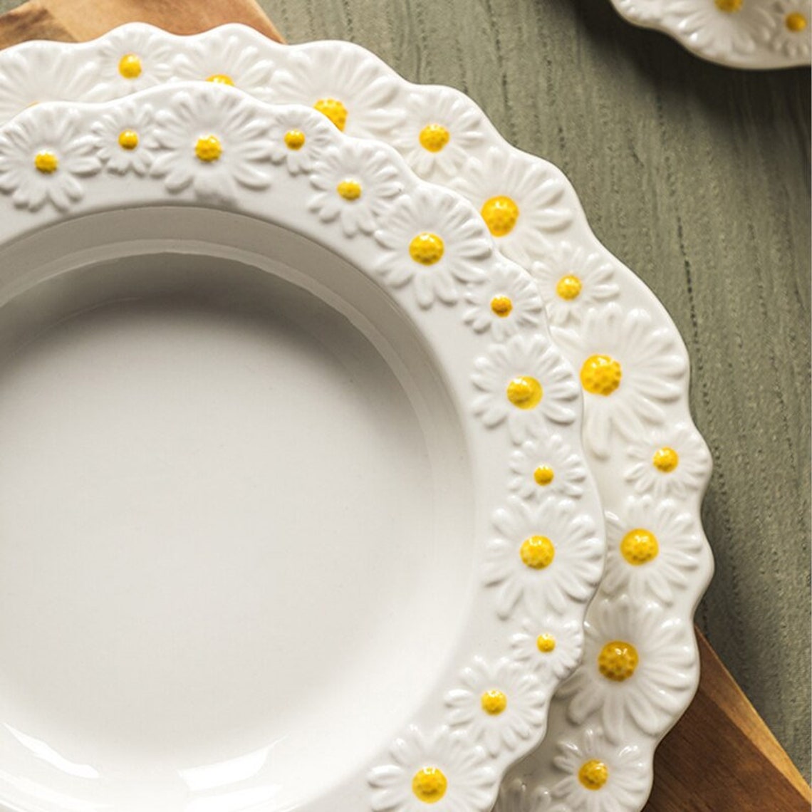 Ceramic Embossed Little Daisy Plate Dinner Household Dishes Etsy