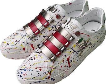 Shoe-Styling Metal Accessories on fashionable sneaker
