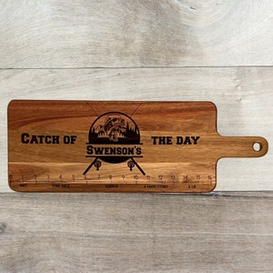 Personalized Fishing Cutting Board, Custom Fish of the day, Father&#39;s day Gift,Groomsman Gift, Gift for Dad, Fish Measuring Board,