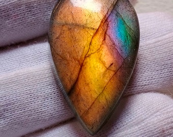 Likable Unique Multi Rare Yellow Flashy Labradorite Cabochon Pendant Jewelry Making Stone Labradorite Stone, 29X17X7 mm 29 Crt Labradorite