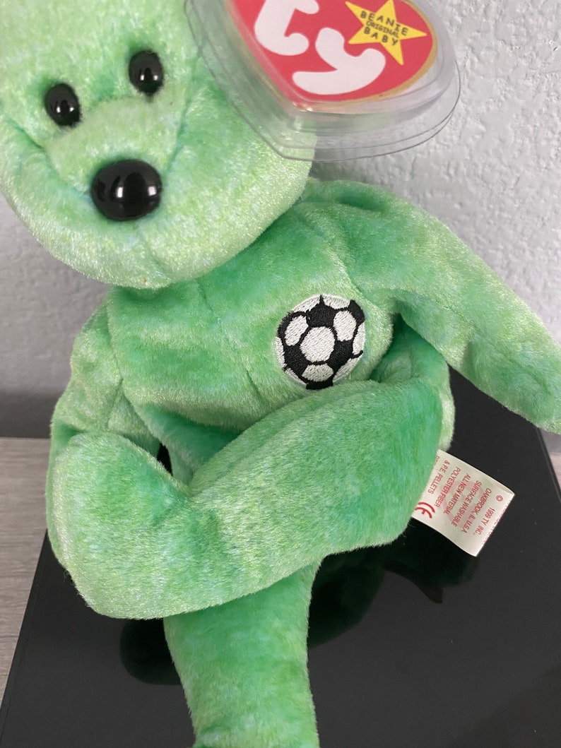 Kicks Beanie Baby 1998 TY With Errors and Holographic Tag Perfect