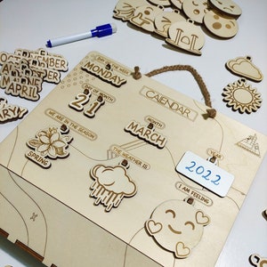 Wooden Perpetual Calendar, Montessori, Educational Tool, Cognitive Stimulating Social Interaction, Gifts for Kids, Toddlers, Child Education
