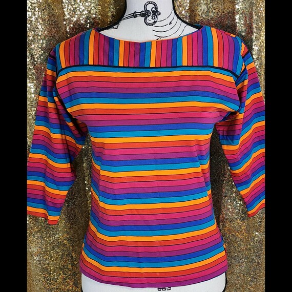 Fun & Funky Vintage 70s / 80s Rainbow Stripe Boat… - image 2