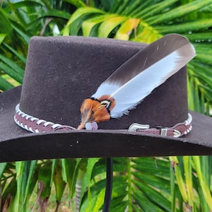 Pióro do kapelusza wykonane z piór etycznych, westernowe, kowbojskie, ukończenia szkoły.