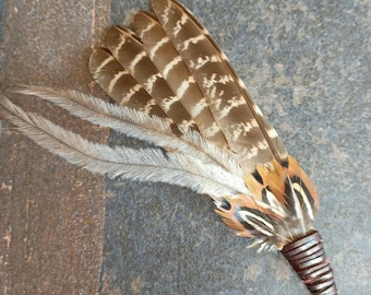 Abanico de plumas ceremonial espiritual de águila de Nueva Zelanda, hecho con plumas éticas. Elimina la energía negativa.