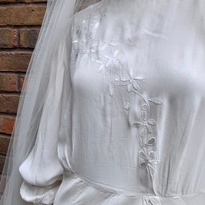 30s Embroidery Silk Wedding Gown/ Vintage Soft Fit Wedding Dress
