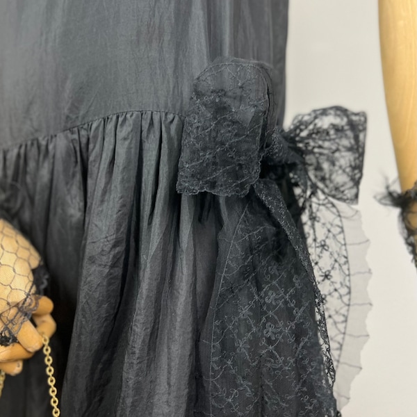 Christina Abbott années 50 fait robe Flapper en soie des années 20/ robe en soie noire vintage/ robe Flapper en soie et dentelle Style années 20