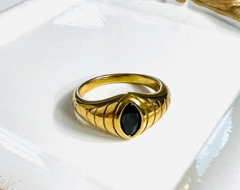 Black signet ring, tarnish free ring, 18K Pvd Waterproof ring, Oval black stone ring, black diamond ring, beautiful gift for her him.