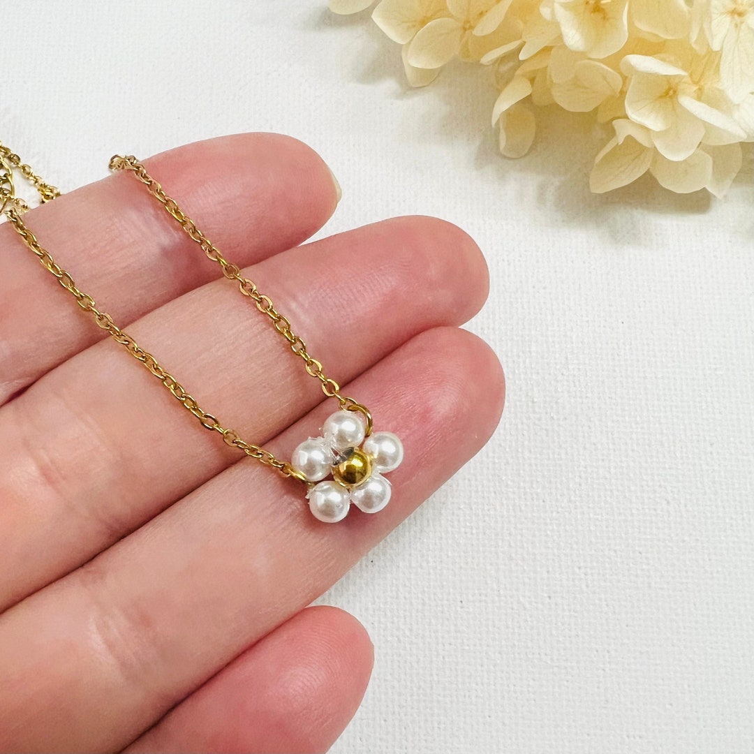 Daisy Necklace, Waterproof Necklace, 18K PVD Gold Tarnish Free Necklace With Delicate Pearls