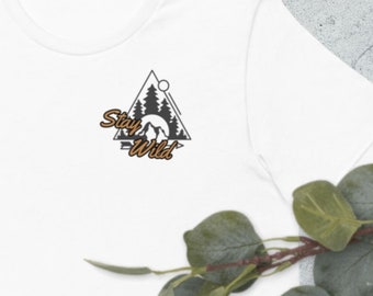 Stay Wild Mountains & Trees T-shirt, Country Western Shirt Vintage Aesthetic Trendy T Shirt Cowboy Outdoor Adventure Outdoorsy Nature Tee