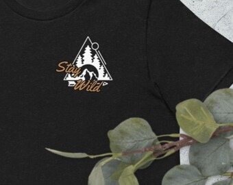 Stay Wild Mountains & Trees Geometric Forest T-shirt, Country Western Vintage Aesthetic Trendy T Shirt Cowboy Adventure Outdoorsy Nature Tee