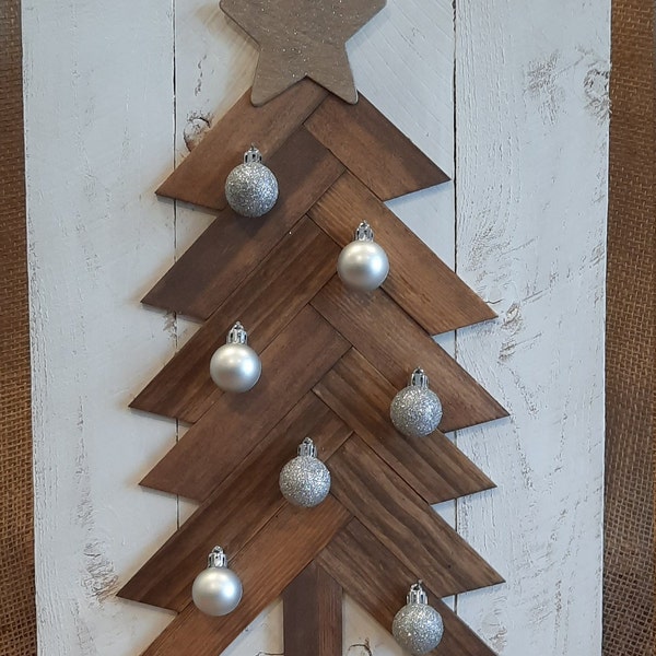 Pallet christmas tree, wood scrap tree, tree decor, rustic christmas decor, rustic farmhouse christmas, christmas tree sign, wood tree sign