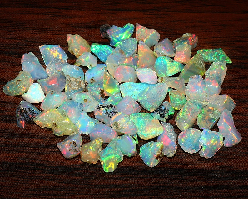 15 PCS AAAA KWALITEIT Ethiopische Opaal Gepolijst Ruw Natuurlijke Edelsteen Opaal welo Vuur Cabochon Opaal Ruw Maken Sieraden Ethiopische Opaal Ruw afbeelding 1