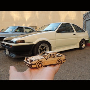 Set di FILE VETTORIALI per la marca Toyota Corolla Trueno AE86. File di layout per macchina per taglio laser. materiale legno 3mm
