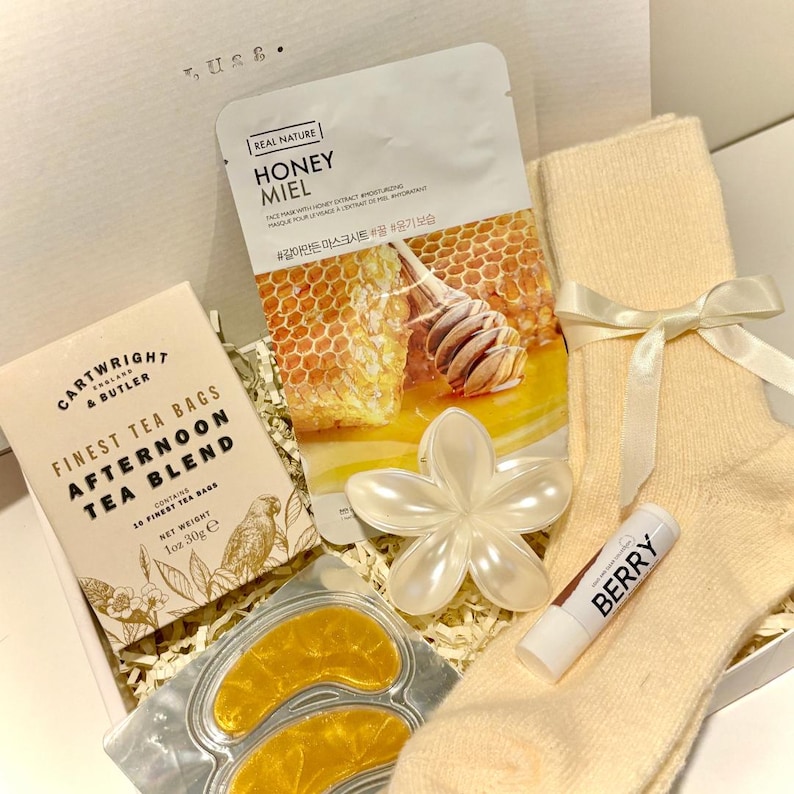 Caja de regalo "Mejórate pronto" (Reino Unido): Manta acogedora, taza y spa - Pensando en ti imagen 9