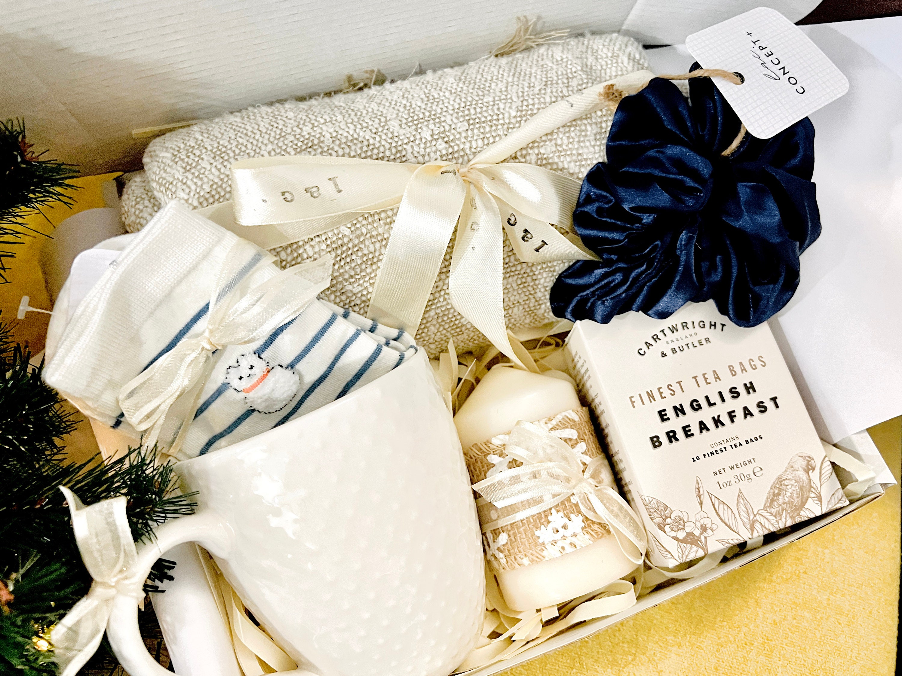 Lovely Tea Mug Gift Set Baby Blue and White Cozy Love Set English