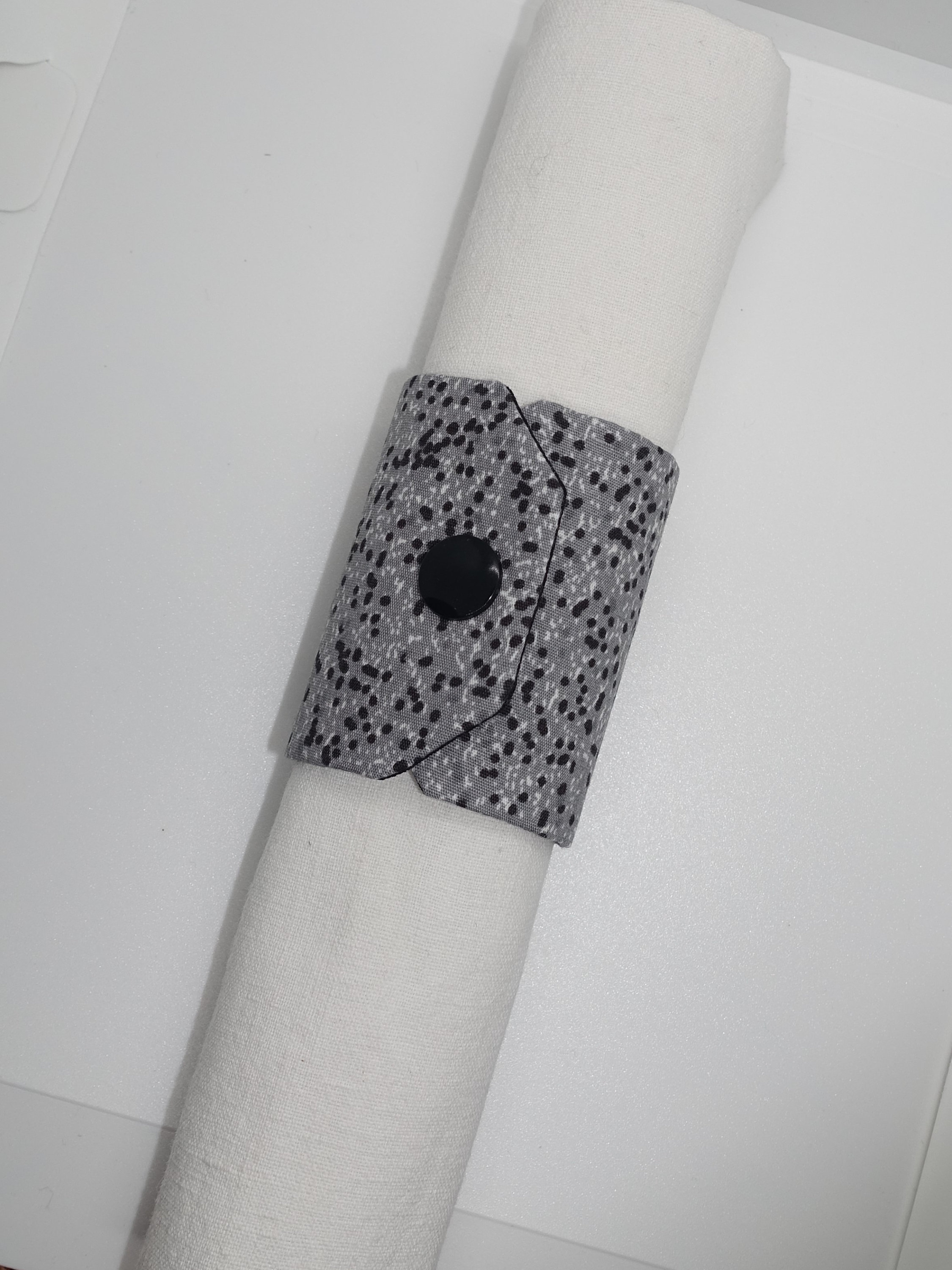 Rond de Serviette en Tissu - Motif Pois