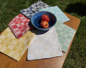 Overshot Table Square - 100% cotton - handwoven in Maine - Federal Knot - all-purpose table linen