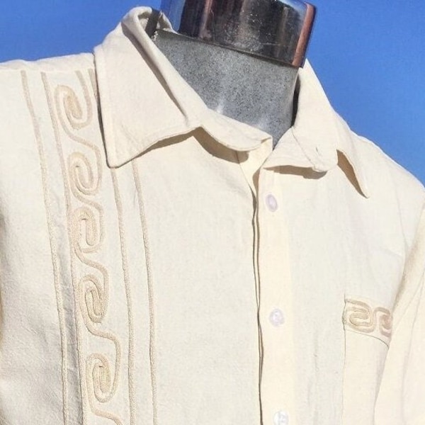 Elegant Style Beige Guayabera 100% fine cotton wedding vacation men unique Tulum style embroidery short sleeve button down pocket