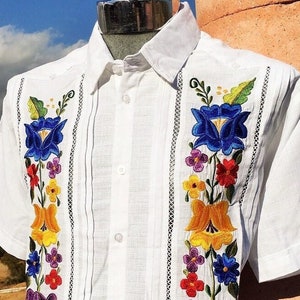 Presidential style white Guayabera 100 linen fresh wedding men beautiful double floral embroidery short sleeve button down Mexico