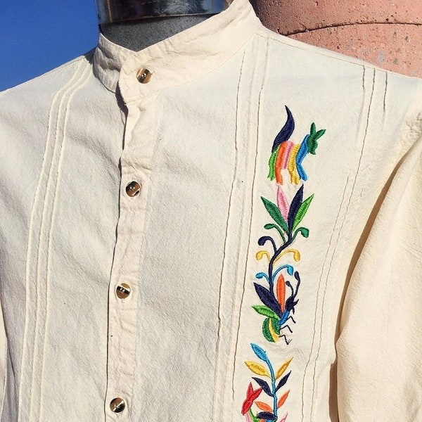 Beige Guayabera 100% Cotton fresh wedding vacation men multicolor alebriges embroidery long sleeve  button down artisan mao collar Mexico