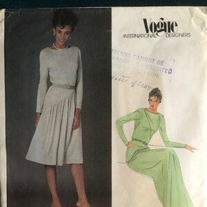 Vogue International Designers Dress Pattern by Belinda Bellville, Uncut