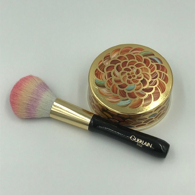 【⭐️稀少❣️ヴィンテージ⭐️】GUERLAIN　LES METEORITES Has Guerlain Just Launched the Most Beautiful Météorites Compact
