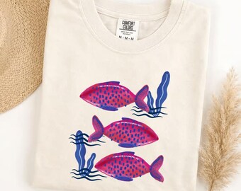 Comfort Colors Three Colorful Fish T-Shirt, Ocean Life Graphic Tee, Beach Vacation Apparel, Marine Animal Summer Shirt, Unique Design