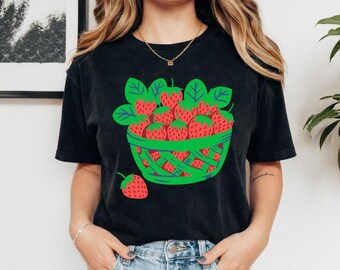 Comfort Colors Strawberry Basket T-shirt, Cottagecore Summer Fruit Tee, Vintage Festival Graphic Shirt