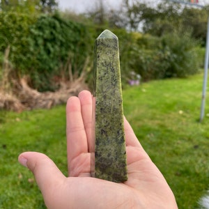 Serpentine tower, NEW Serpentine, crystal healing, crystal towers, serpentine