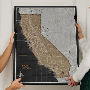 Carte de voyage personnalisée en Californie Carte de punaise Carte aux États-Unis Pinboard Cork Map Canvas Old Style | Echelles de toile 120x80cm 90x60cm 70x50cm