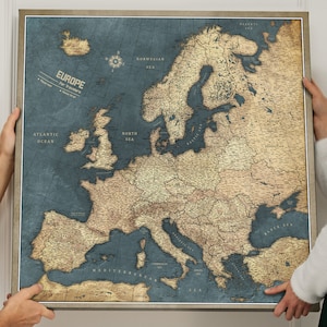 Carte détaillée de l’Europe - Pinboard Personalized Push Pin Map - Gift For Traveler - Canvas Print - Canvasscale - Travel Trip plan - Bleu
