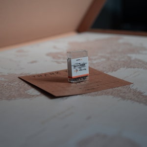 Carte du monde personnalisée Carte Push Pin Pinboard Cork Impression sur toile Cadeau pour voyageur canvascale Carte de voyage pour cadeau de voyage pour voyageur image 3
