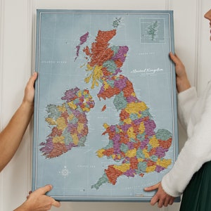 Personalisierte Push-Pin-Karte Großbritannien und Irland im alten Stil – Vereinigtes Königreich Reisereise – Pinnwand-Karte – Leinwanddruck – Geschenk für Reisende – Reiseplan