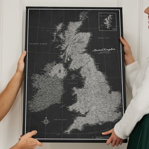 Mappa personalizzata con puntine da disegno Regno Unito e Irlanda vecchio stile - Viaggio di viaggio nel Regno Unito - Mappa bacheca - Stampa su tela - Regalo per viaggiatori - Piano di viaggio