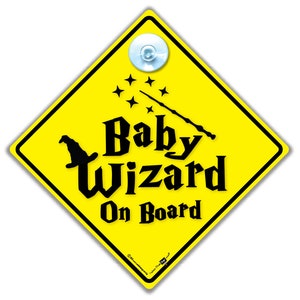 Znak Baby Wizard On Board, Znak Baby Wizard on Board, Znak Baby on Board dla małych czarodziejów, Naklejka na samochód Baby Wizard 14 cm x 14 cm