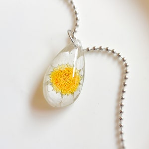 White daisy flower necklace pendant, jewelry,gift for her