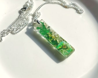 Nature inspired choker necklace, pressed flowers