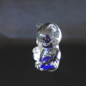 Fenton Sitting Bear with Blue Center