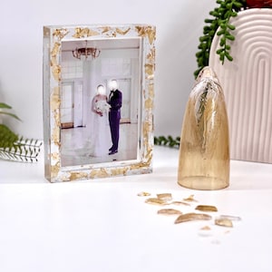 Jewish wedding glass kit wedding glass shards picture frame in resin with own glass shards, Personalized Jewish keepsake gift,  Chuppah kit