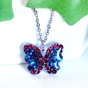 Butterfly necklace, Butterfly Pendant necklace, Resin & stainless steel Butterfly necklace, Butterfly Gift, Gift for Her, butterfly jewelry