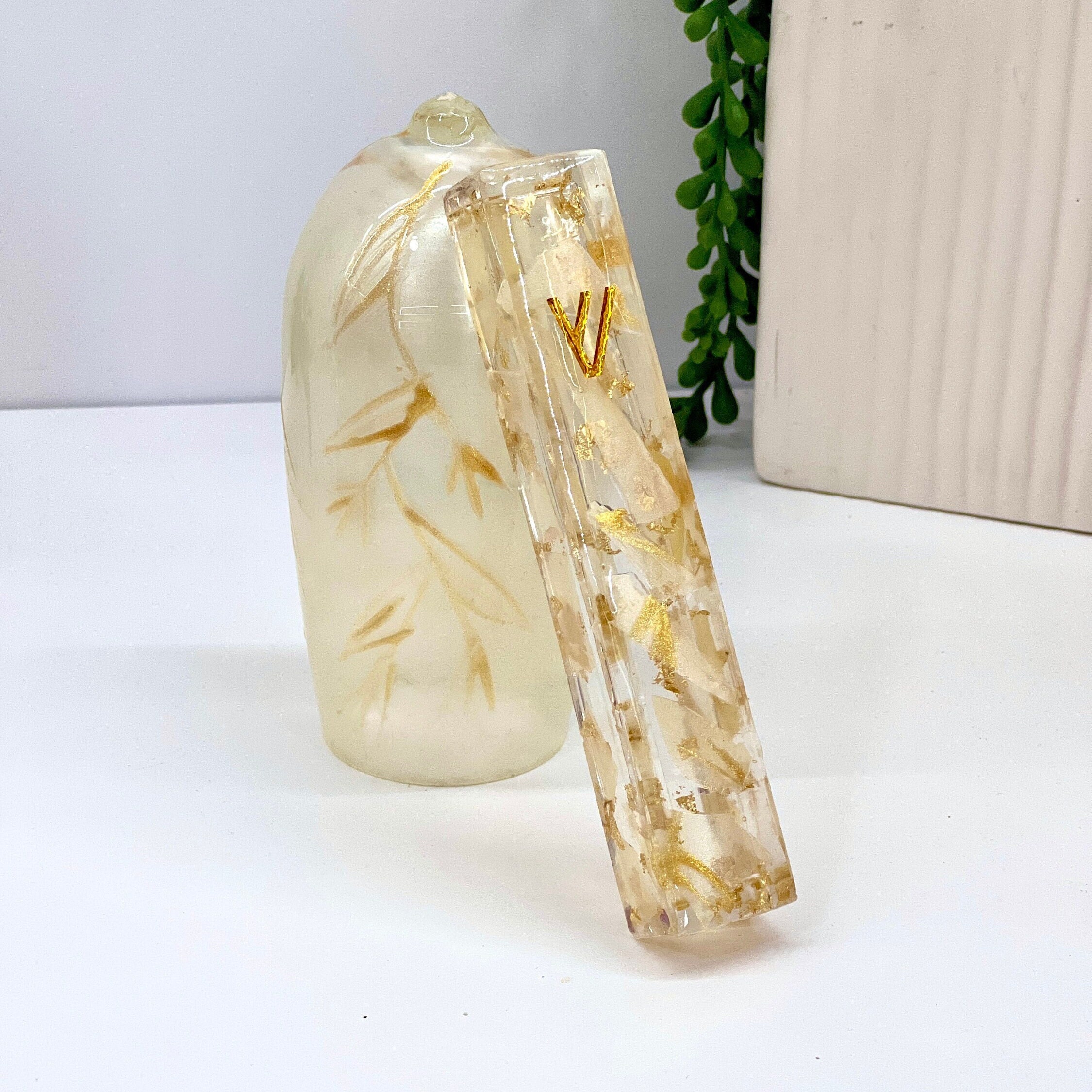 Wedding breaking glass mezuzah kit with the glass and pouch, the mezuzah created with wedding glass shards from the Jewish wedding ceremony