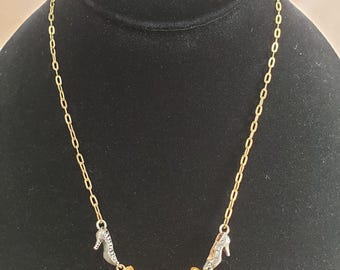 Raine Just the Right Shoe Collar de plata de ley chapado en oro de 18 quilates con tacones altos